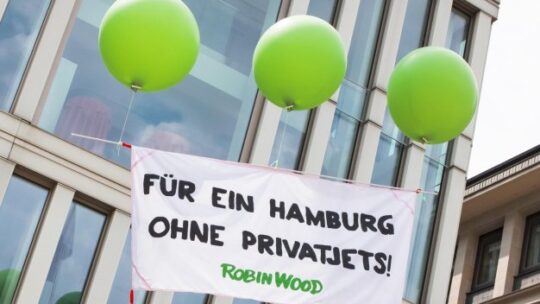 Gegen Privatjets in Hamburg