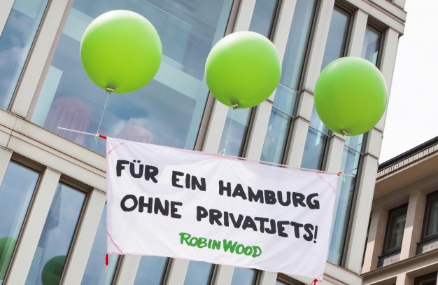 Gegen Privatjets in Hamburg
